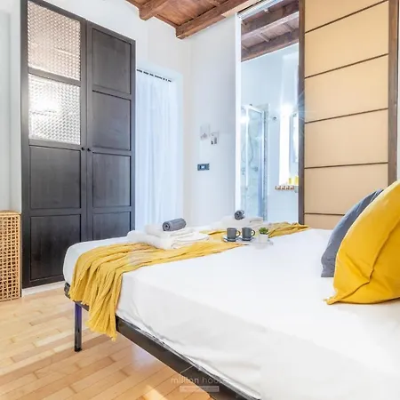 Ascanio Apartment, In The Heart Of Nightlife דירה