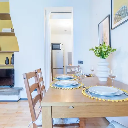 Ascanio Apartment, In The Heart Of Nightlife * Milánó